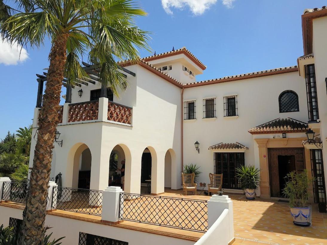 Luxe Hacienda La Campina Met Verwarmd Zwembad En Tennisbaan. Альхаурин-эль-Гранде Экстерьер фото